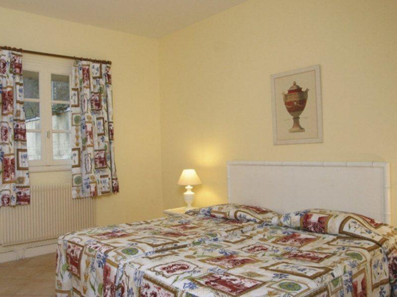 Karma La Residence Normande Connelles Bagian luar foto
