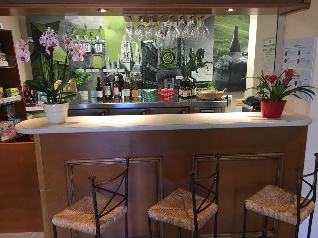 Karma La Residence Normande Connelles Bagian luar foto