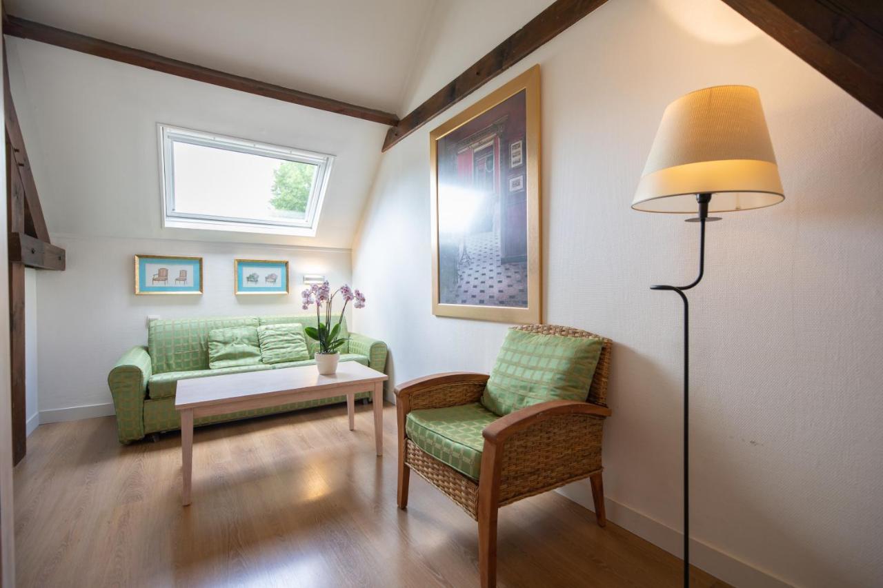 Karma La Residence Normande Connelles Bagian luar foto